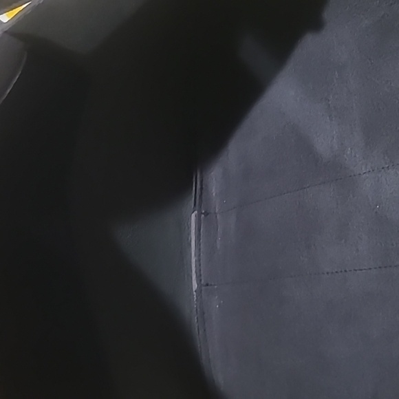 Vince Camuto Luck tote in black and red desert-New - Picture 6 of 8